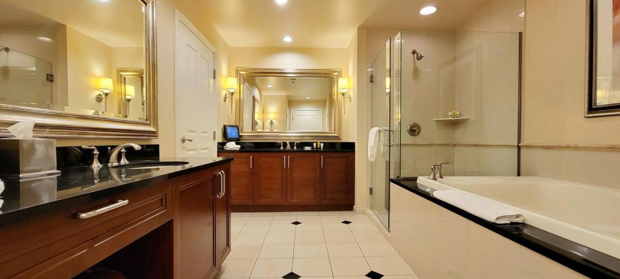 Awesome The Signature Mgm Condo With Strip View. No Resort Fee! Лас Вегас Екстериор снимка