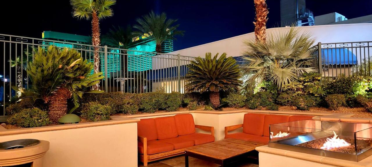 Awesome The Signature Mgm Condo With Strip View. No Resort Fee! Лас Вегас Екстериор снимка